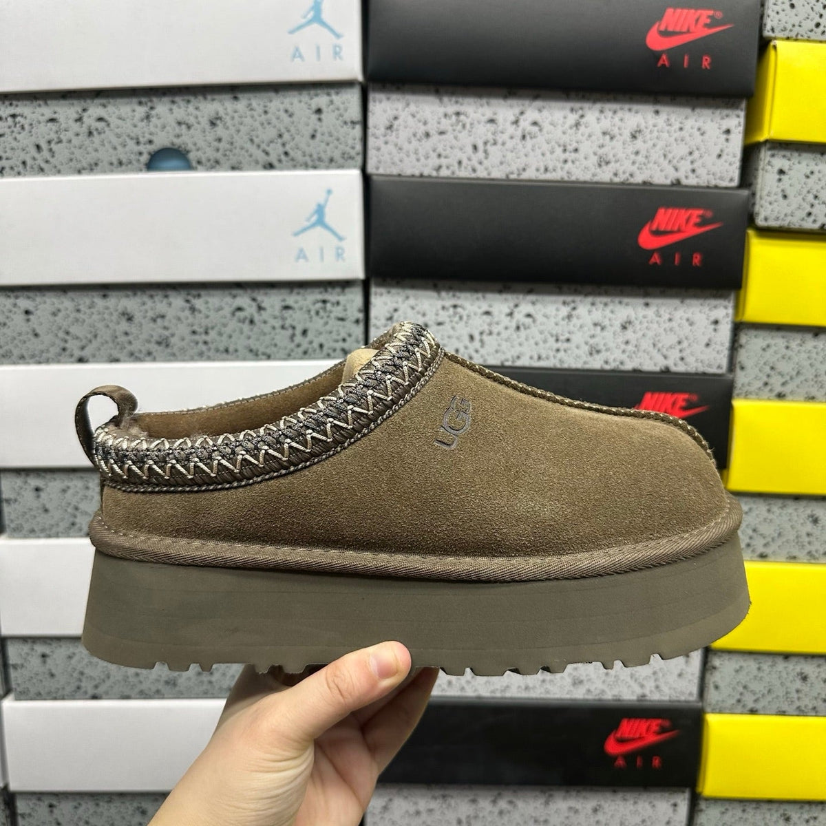 UGG Tazz Platform Slipper – Suede Mule with Shearling Lining, Grey & Silver Braided Collar Trim & Chunky Tonal Platform Sole in Olive
