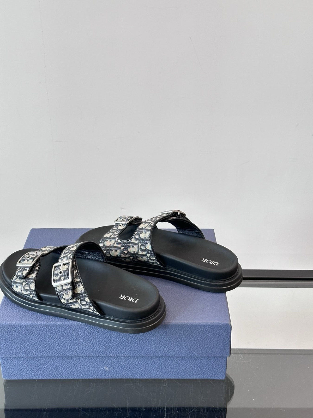 Dior Men's Patterned Buckle Slide Sandals - Textured Outsole